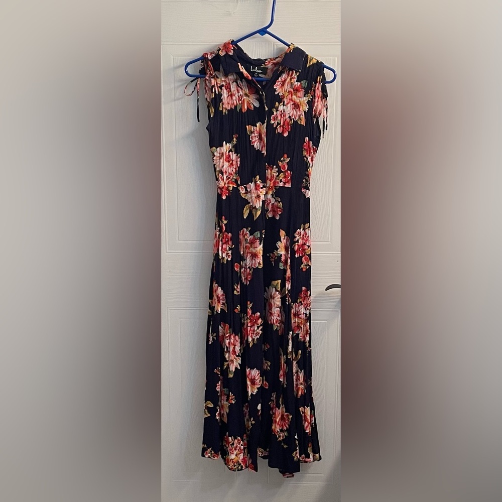 Lulu's Navy Floral Maxi Dress
